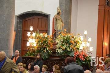 Procesión religiosa de San Gregorio y actuación del humorista Maestro Florido (Foto Francisco Javier Santana y TA)